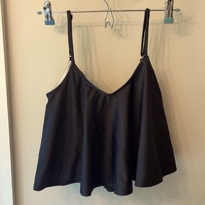 Black swing top.